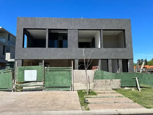 Casa en venta en YACHT al 100, Tigre, GBA Norte, Provincia de Buenos Aires