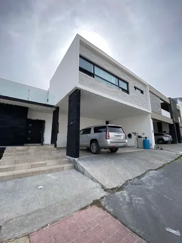 Casa en venta en Cercanía de Sierra Alta, Sierra Alta, Monterrey, Nuevo León