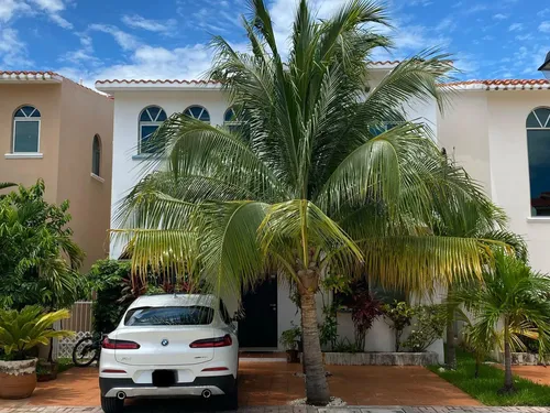 Casa en venta en CASA EN VENTA EN PLAYA DEL CARMEN DE 3 REC. CERCA DEL MAR, INVERSIÓN SEGURA, Playa del Carmen, Solidaridad, Quintana Roo