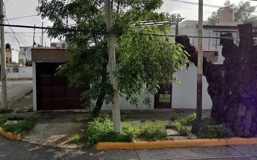 Casa en venta en Cercanía de Ciudad Satélite, Ciudad Satélite, Naucalpan de Juárez, Estado de México