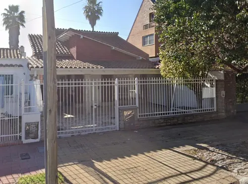 Casa en venta en LAS BASES 864, Haedo, Moron, GBA Oeste, Provincia de Buenos Aires