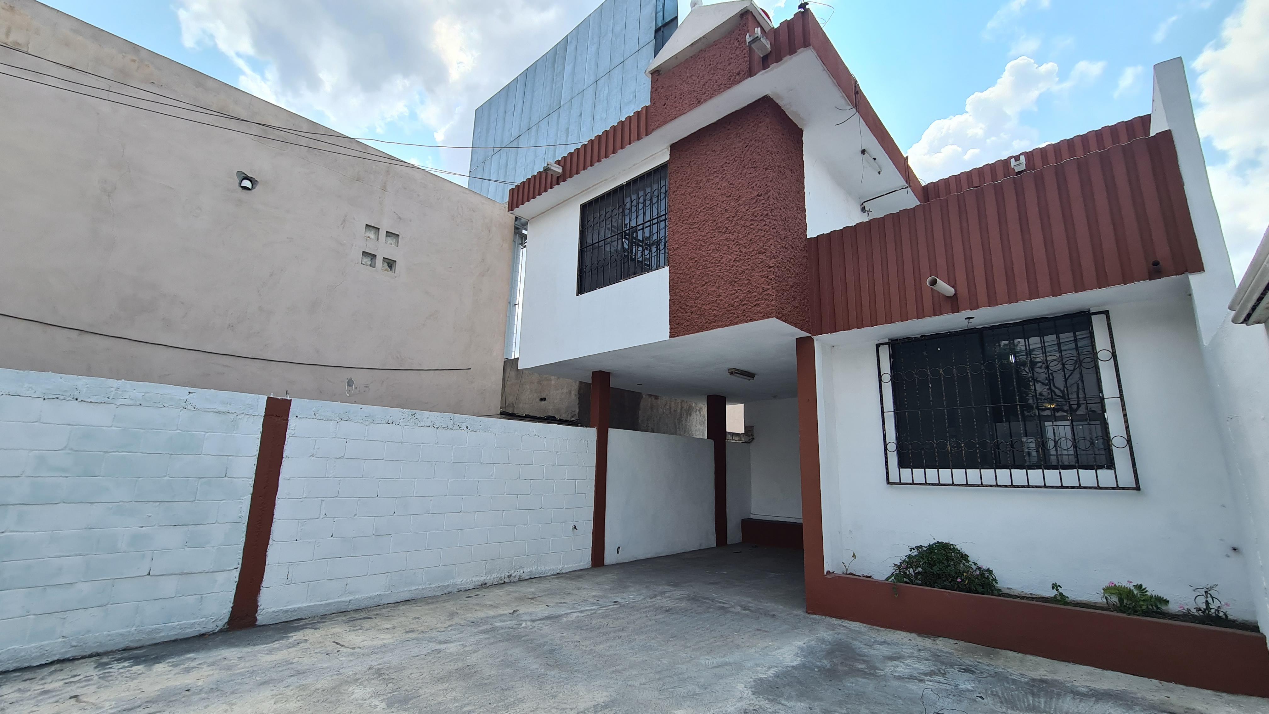 Casa en venta en CASA EN VENTA COLONIA MARIA LUISA ZONA CENTRO DE MONTERREY,  Monterrey